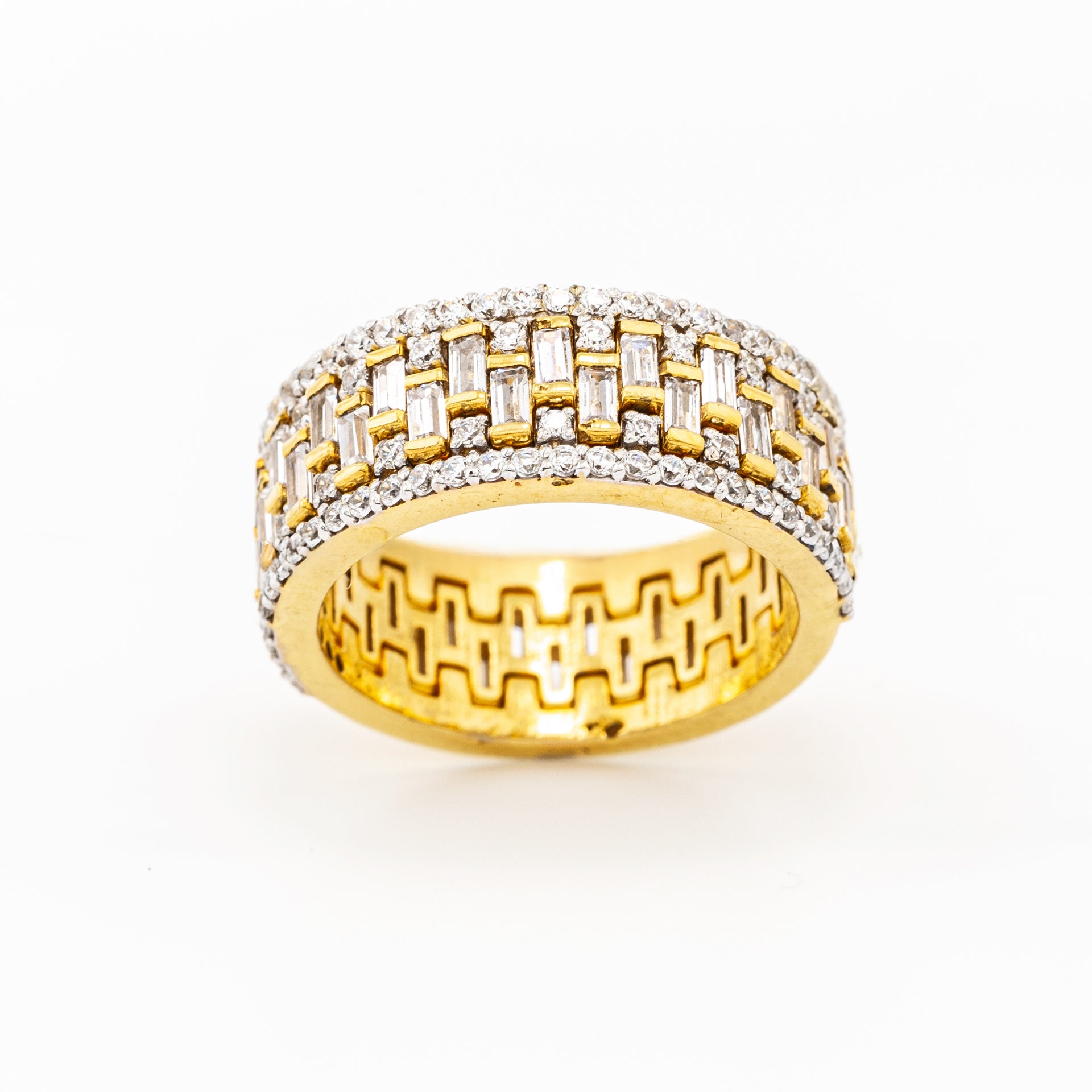 Baguette and Round Diamond Band Ring