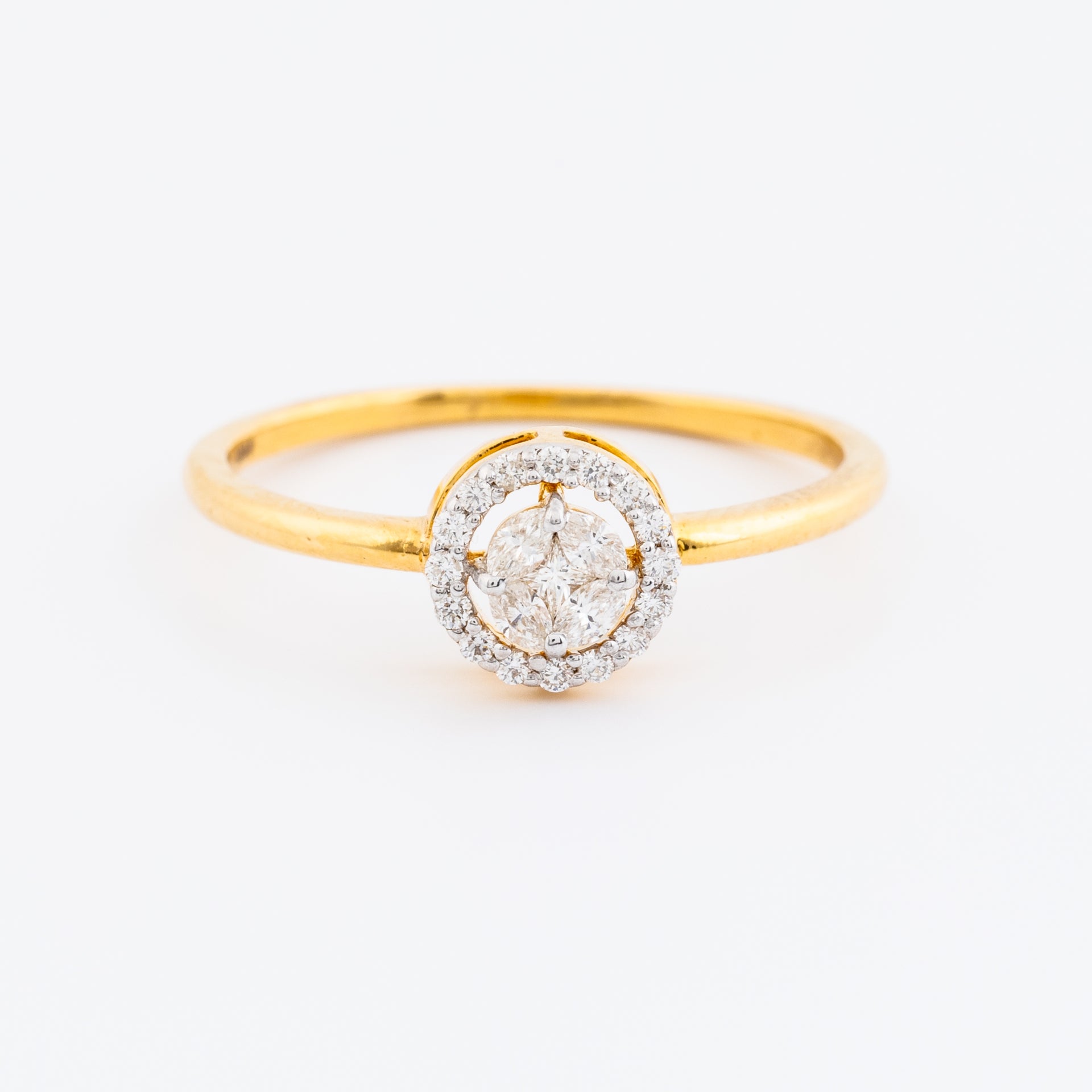 Cluster Round Diamond Engagement Ring
