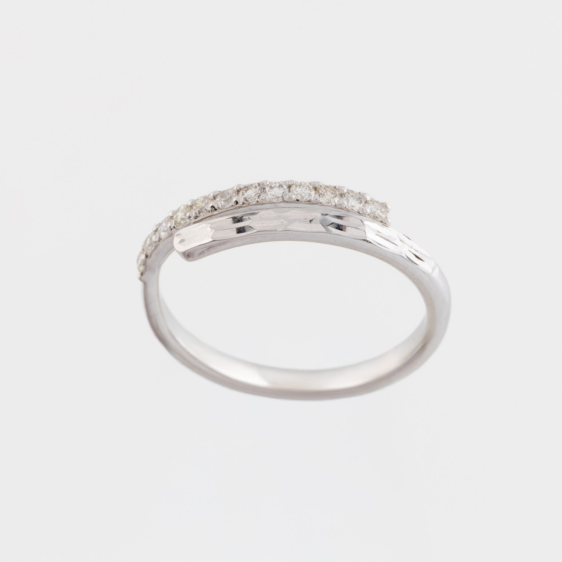Petite Twist Diamond Ring