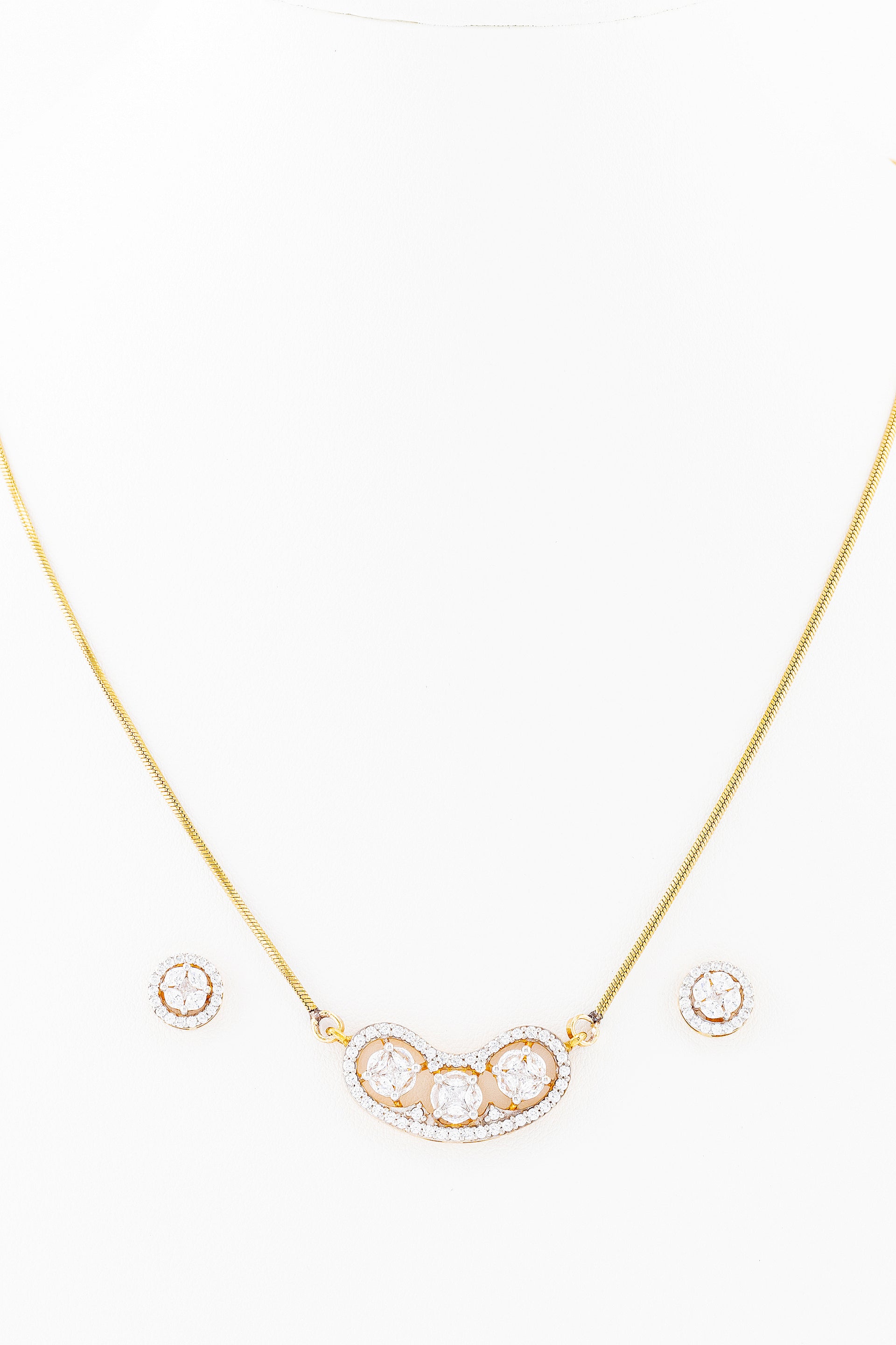 Three Stone Cluster Diamond Pendant Collection
