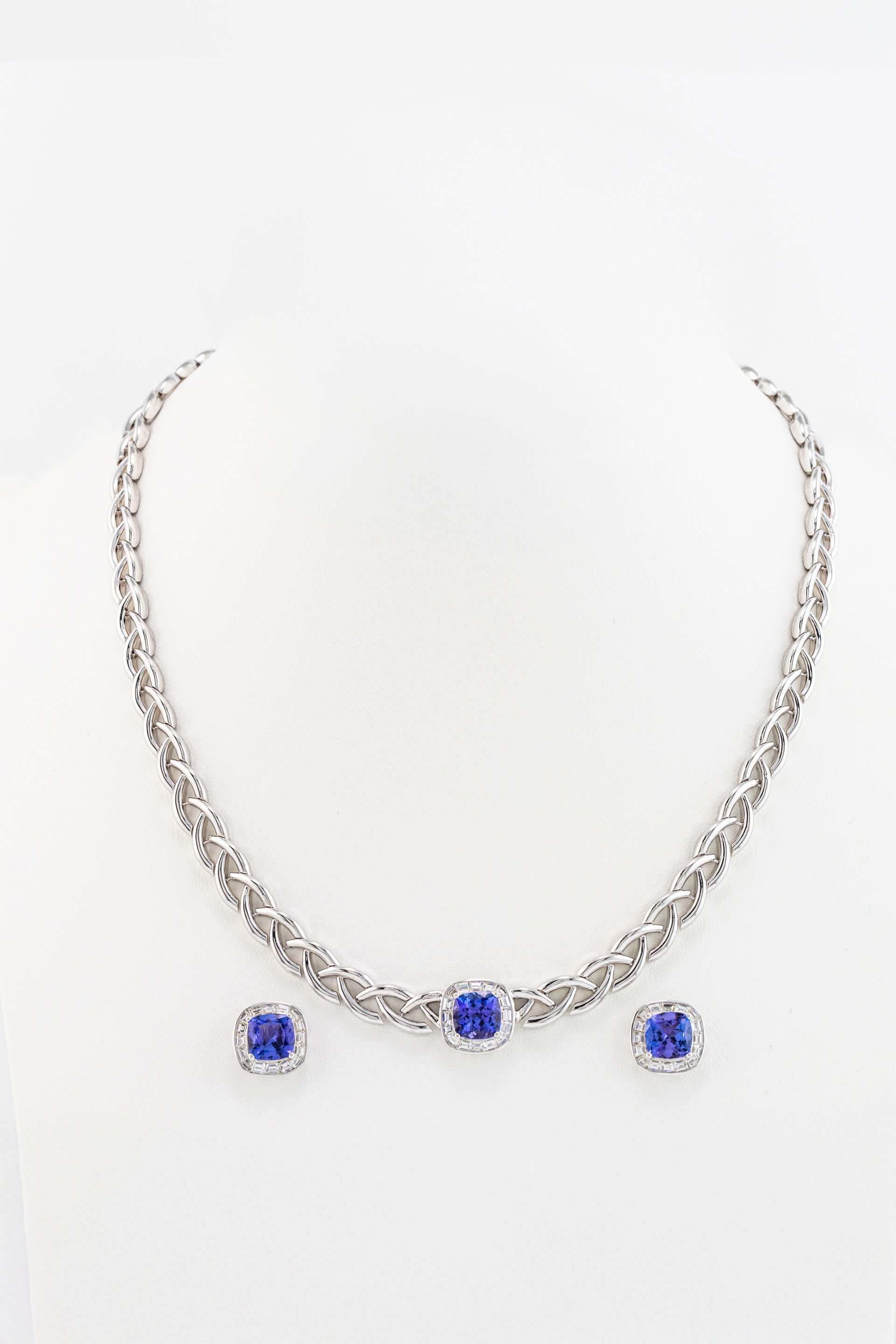 Vian Trendy Tanzanite and Diamond Link collection