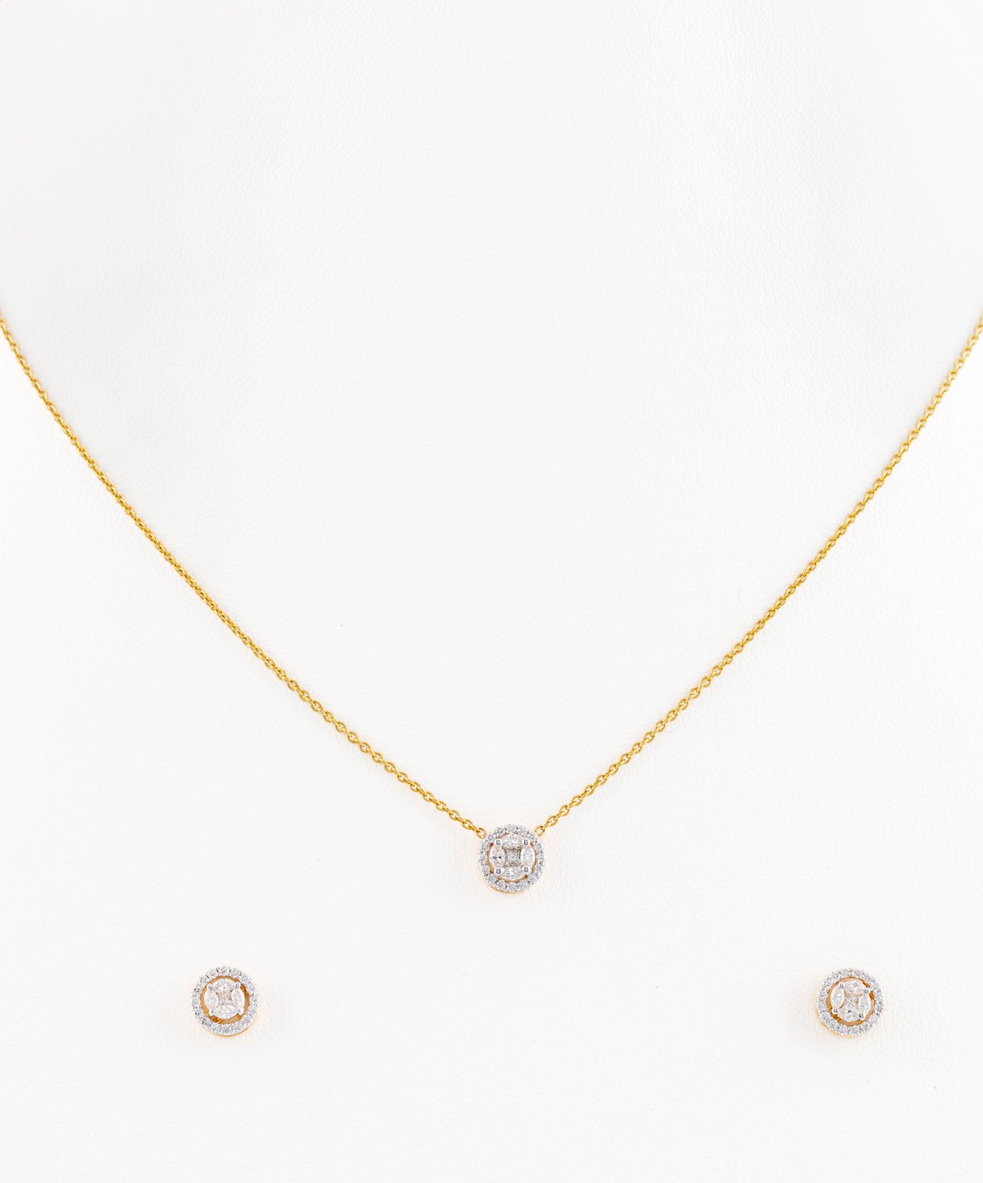 Diamond Round Cluster Necklace