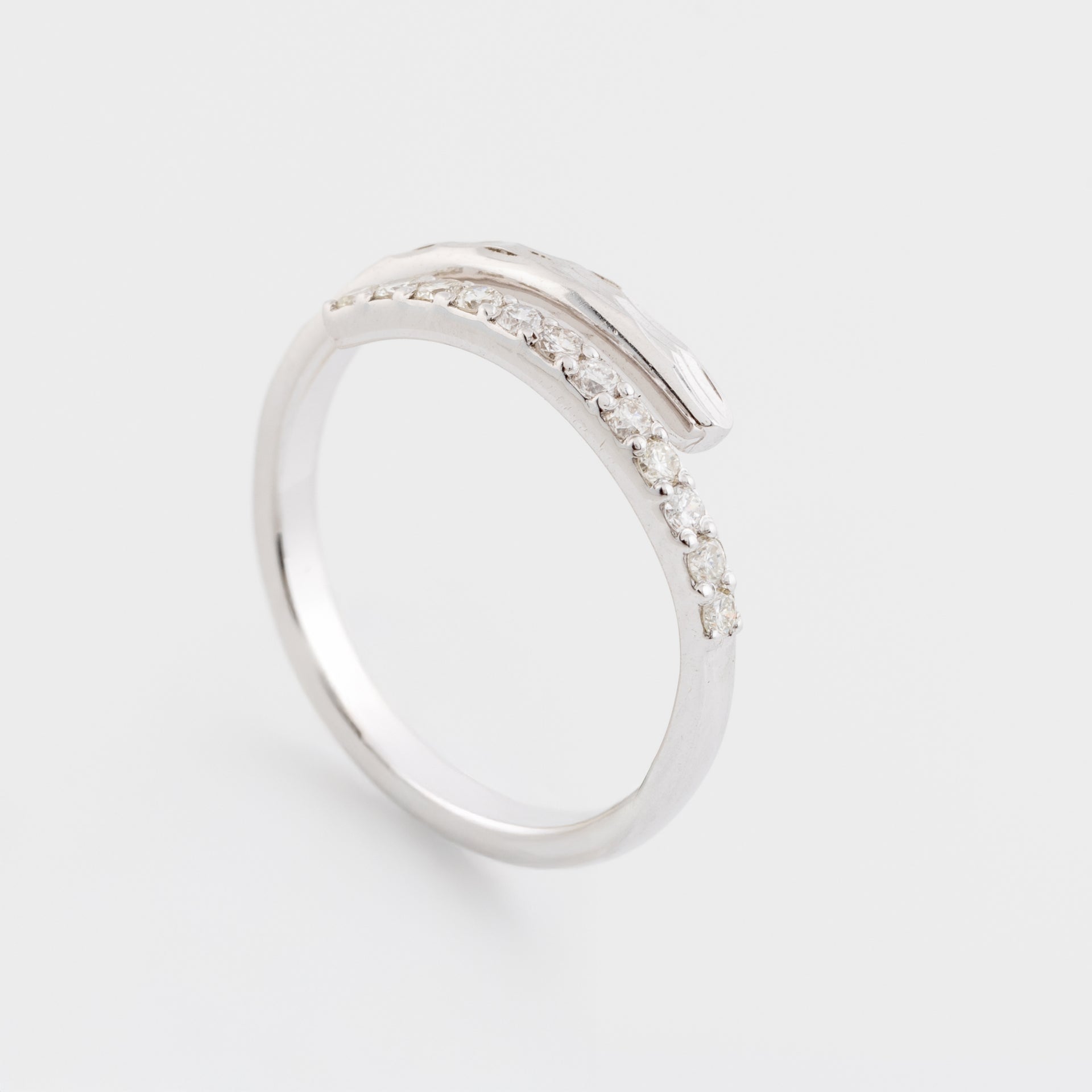 Petite Twist Diamond Ring