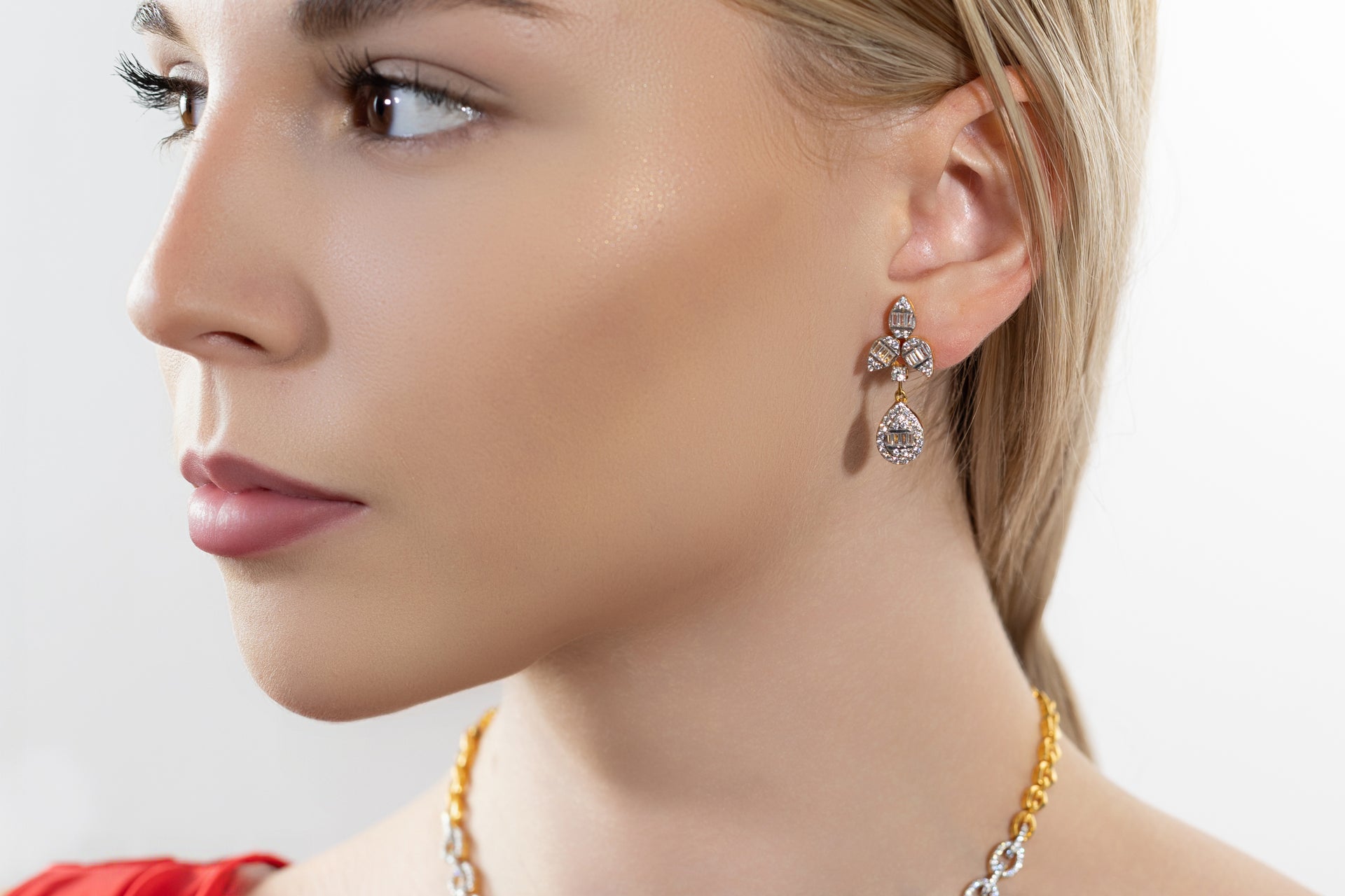 Pear Cluster Diamond Link Collection