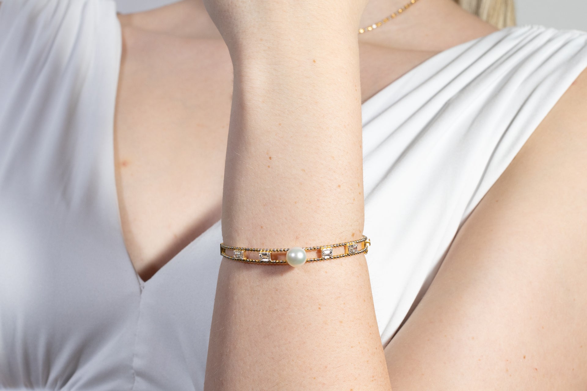Vian Royal Pearl and Emerald Diamond Drop Collection