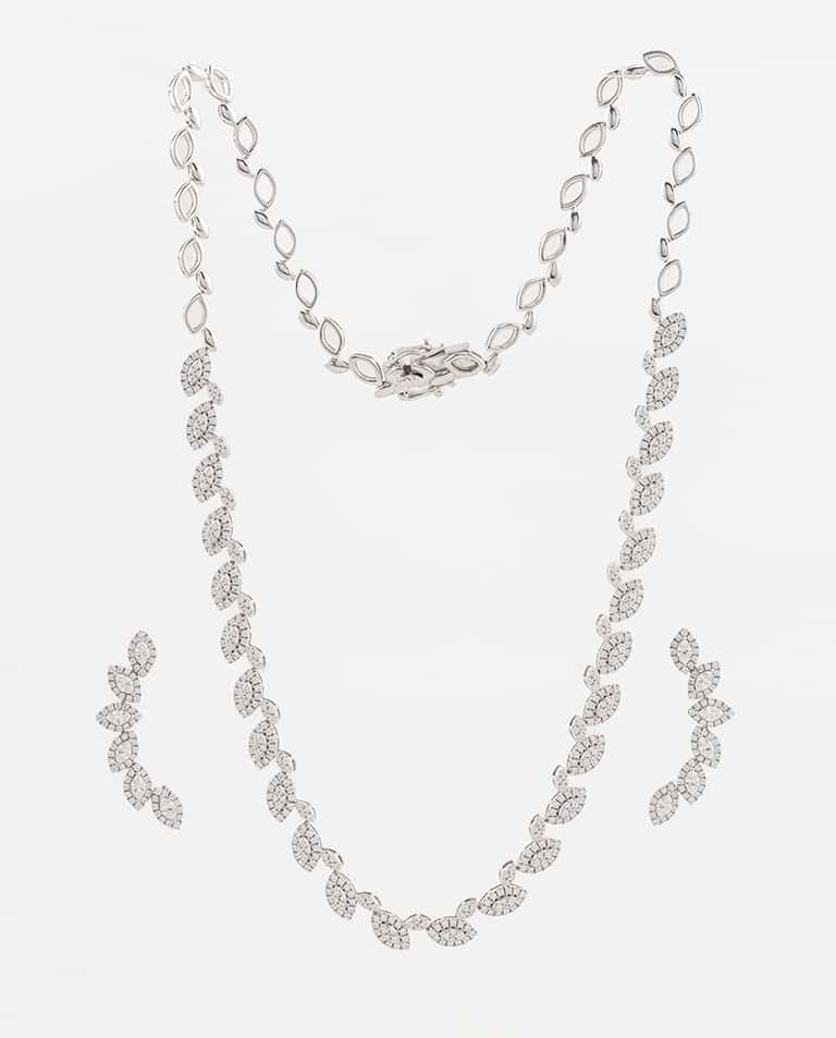 Lustrous Marquise Curved Collection