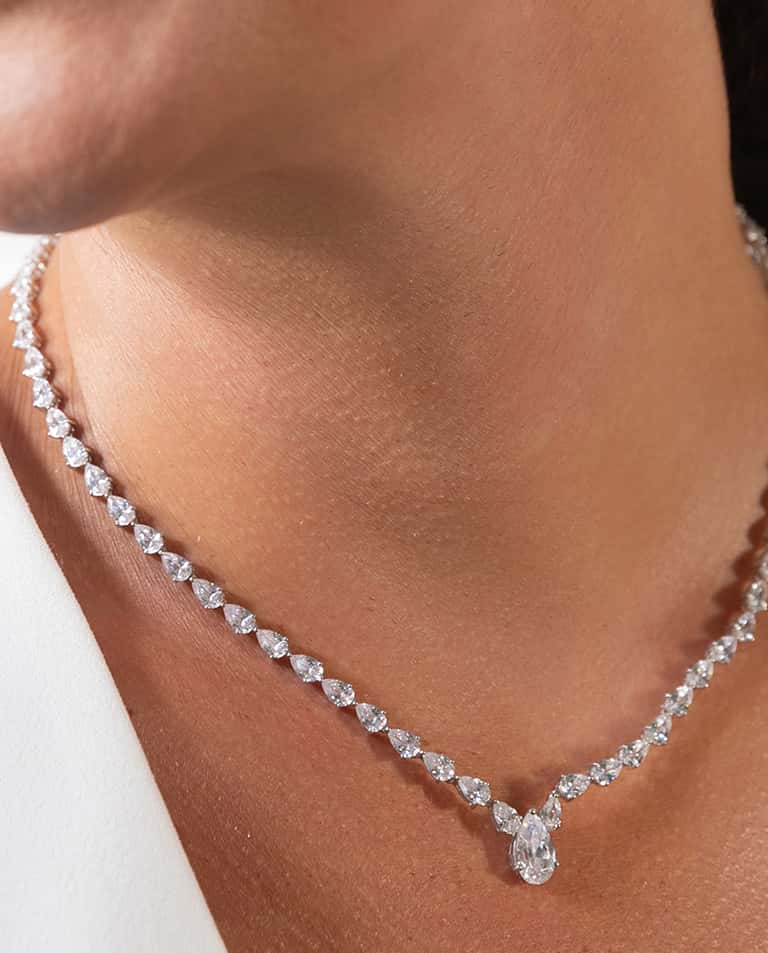 V-Drop Pear Diamond Collection