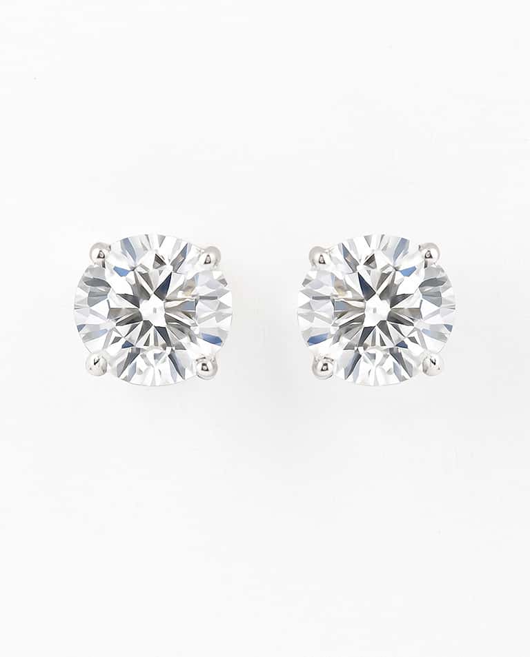 Round-Cut Diamond Stud Earrings