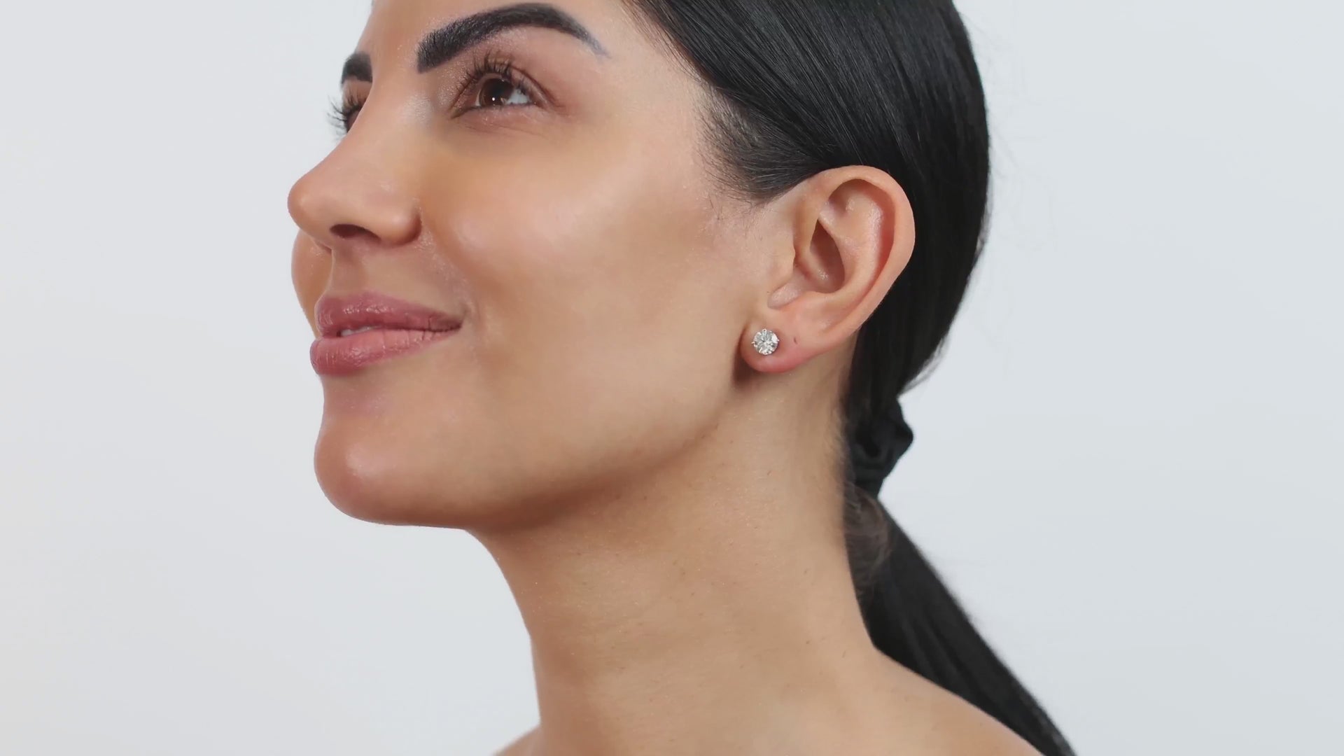 Round-Cut Diamond Stud Earrings