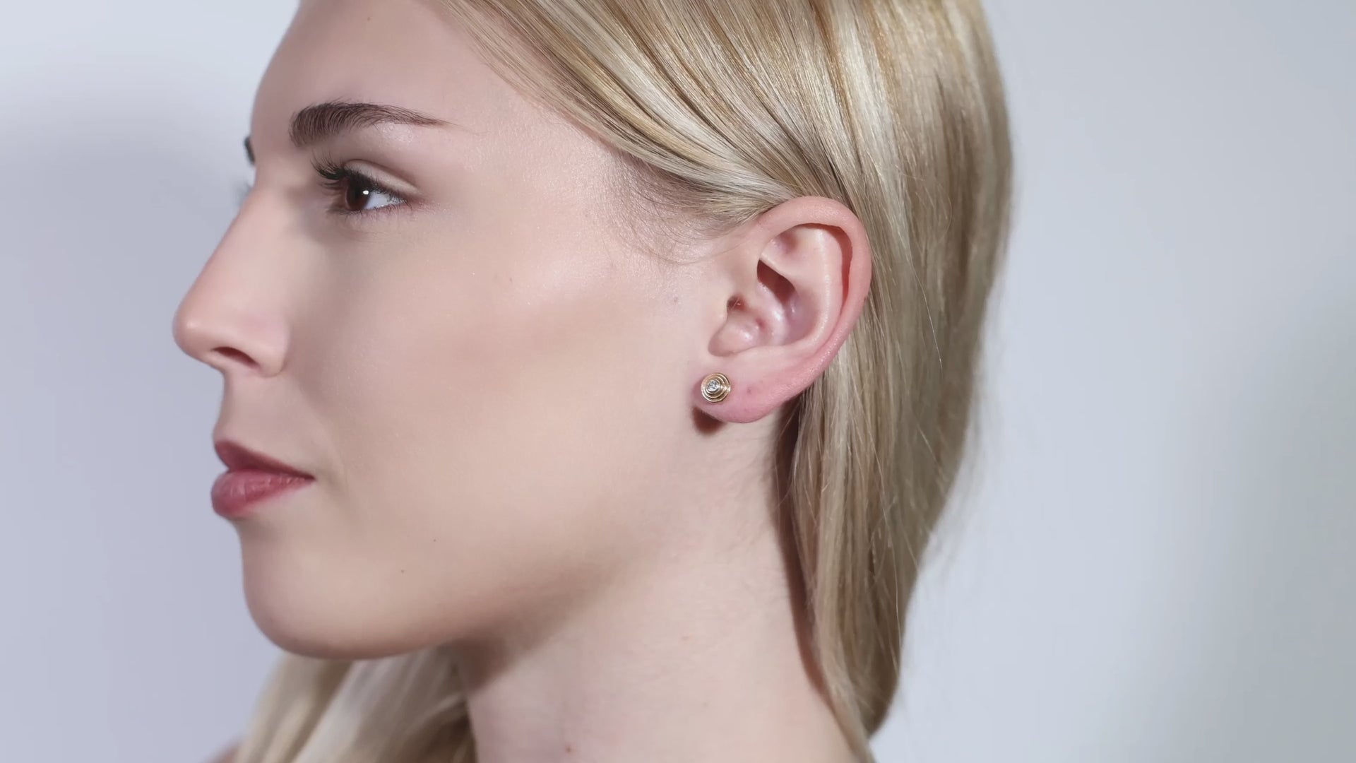 Single Diamond Stud Earrings